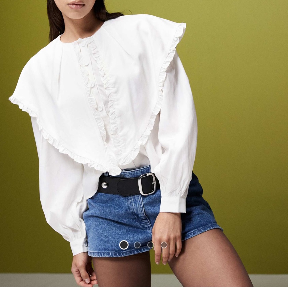 Ghospell Oversized collar blouse in white